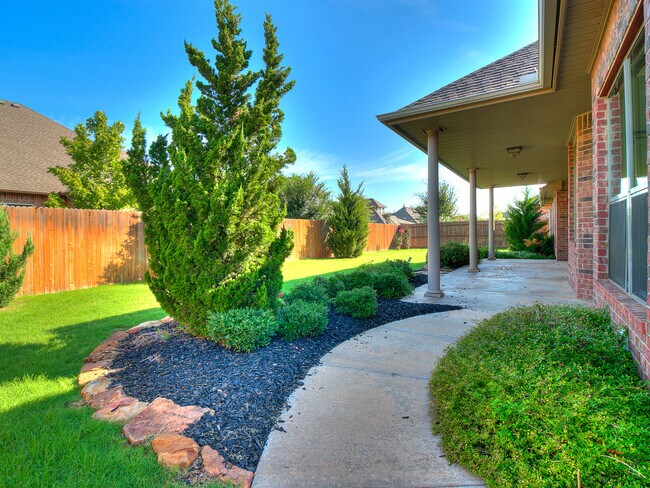 Building Photo - Regency Pointe Addition- Community Pool- 3169  Sq. Ft. Home - Large Safe Room- Edmond Schools