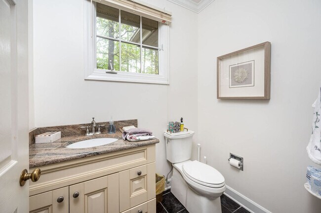 Building Photo - 11468 Club Dr