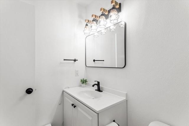 Building Photo - 2119 Oxford Ave