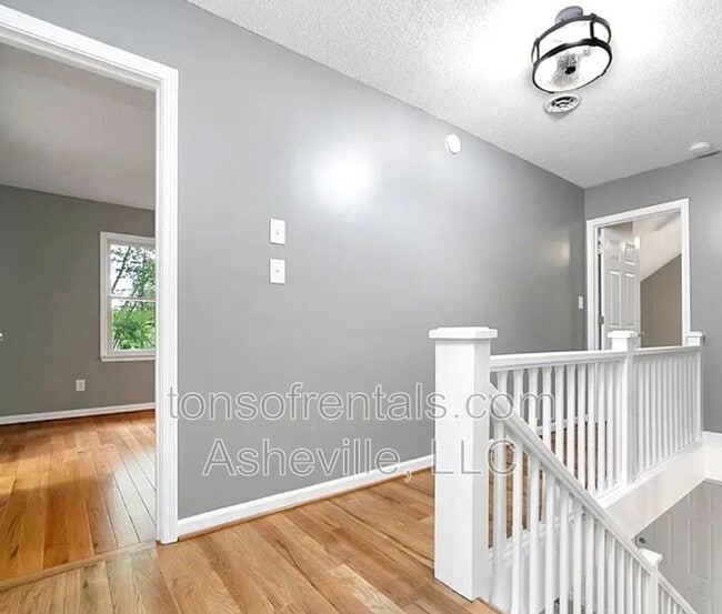 Building Photo - 28 Big Rock Rd