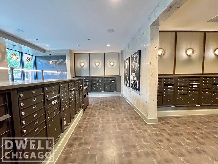 Building Photo - 710 N Aberdeen St