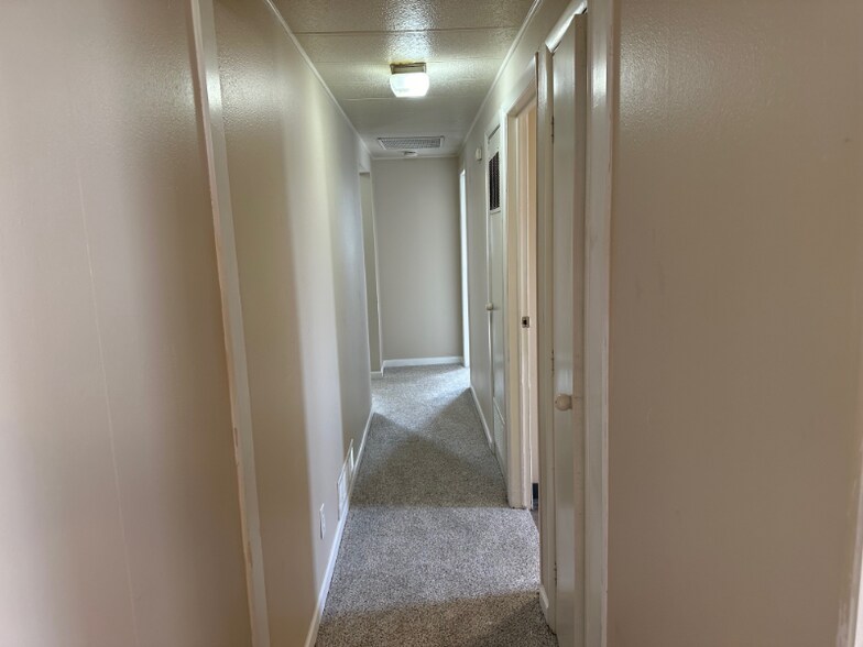 Building Photo - 4020 Kern St