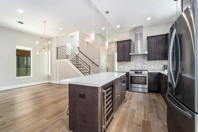 Building Photo - 1507 Truxillo St