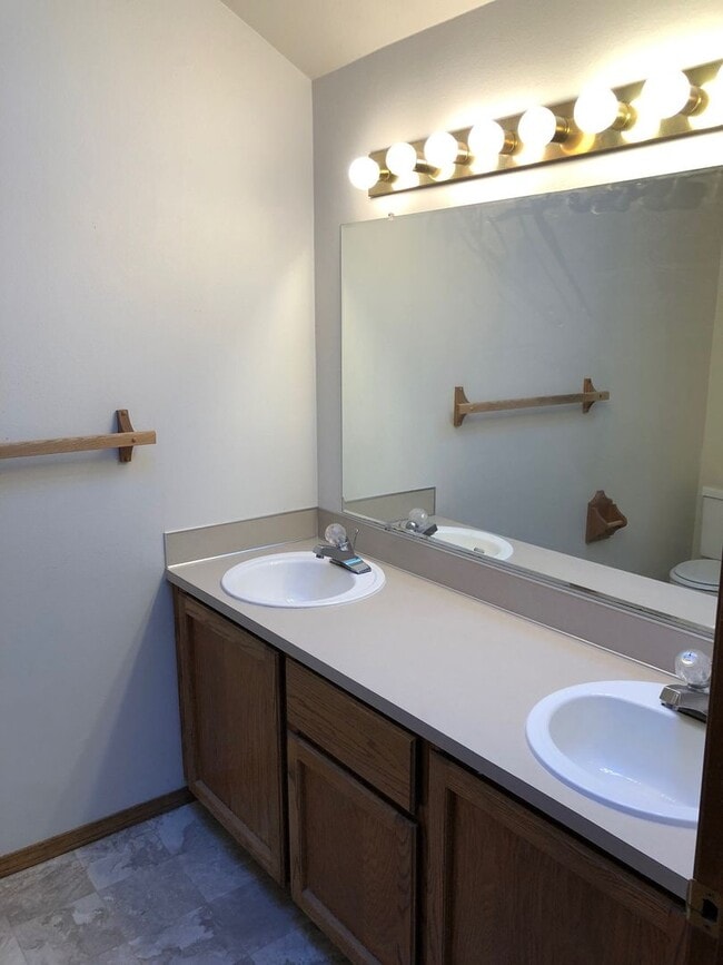 Building Photo - 3911 NW 166th Dr