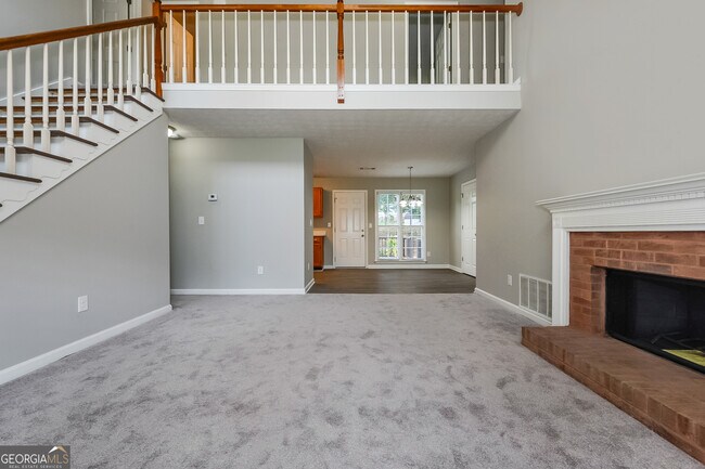 Building Photo - 160 Willow Tree Terrace