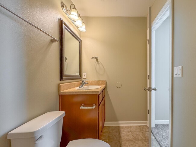 Building Photo - 1988 Green Castle Ln