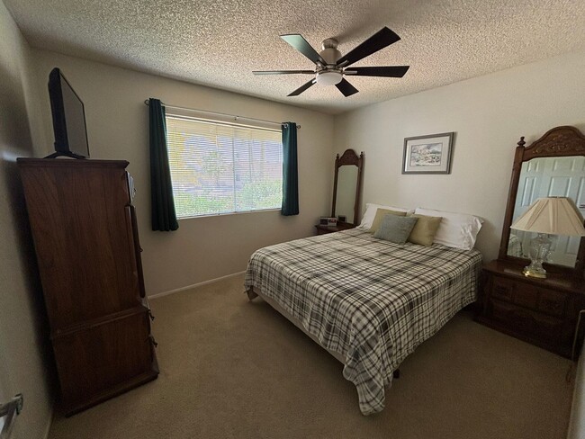 Building Photo - Fantastic Summer Getaway, Short Term Furni...