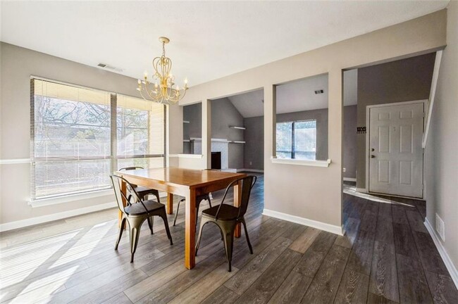 Building Photo - 1258 Minhinette Dr