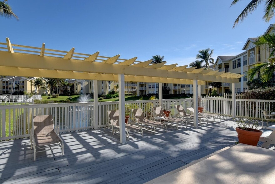 Building Photo - 6307 La Costa Dr