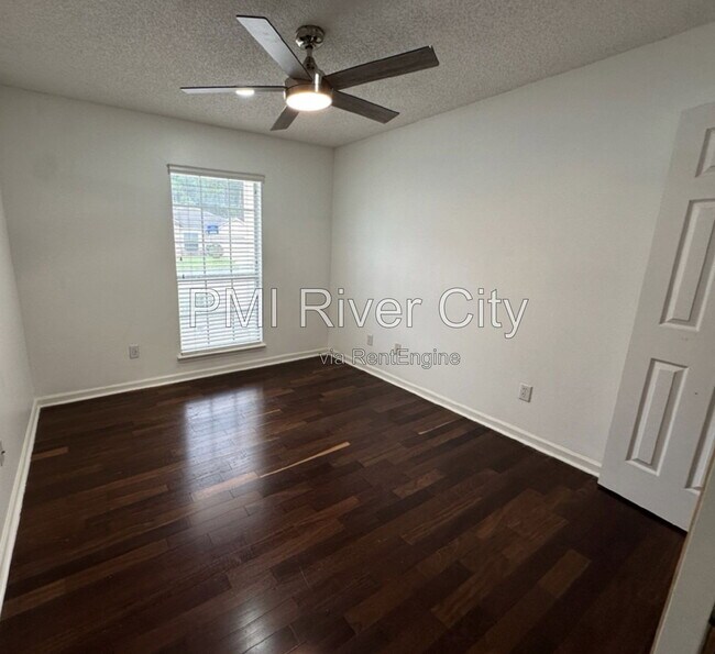 Building Photo - 13951 Summer Breeze Dr