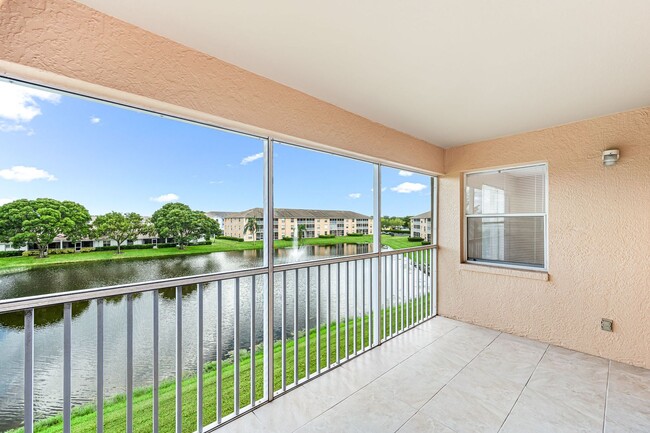 Building Photo - ANNUAL RENTAL - 2 Bedroom, 2 Bath Condo in...