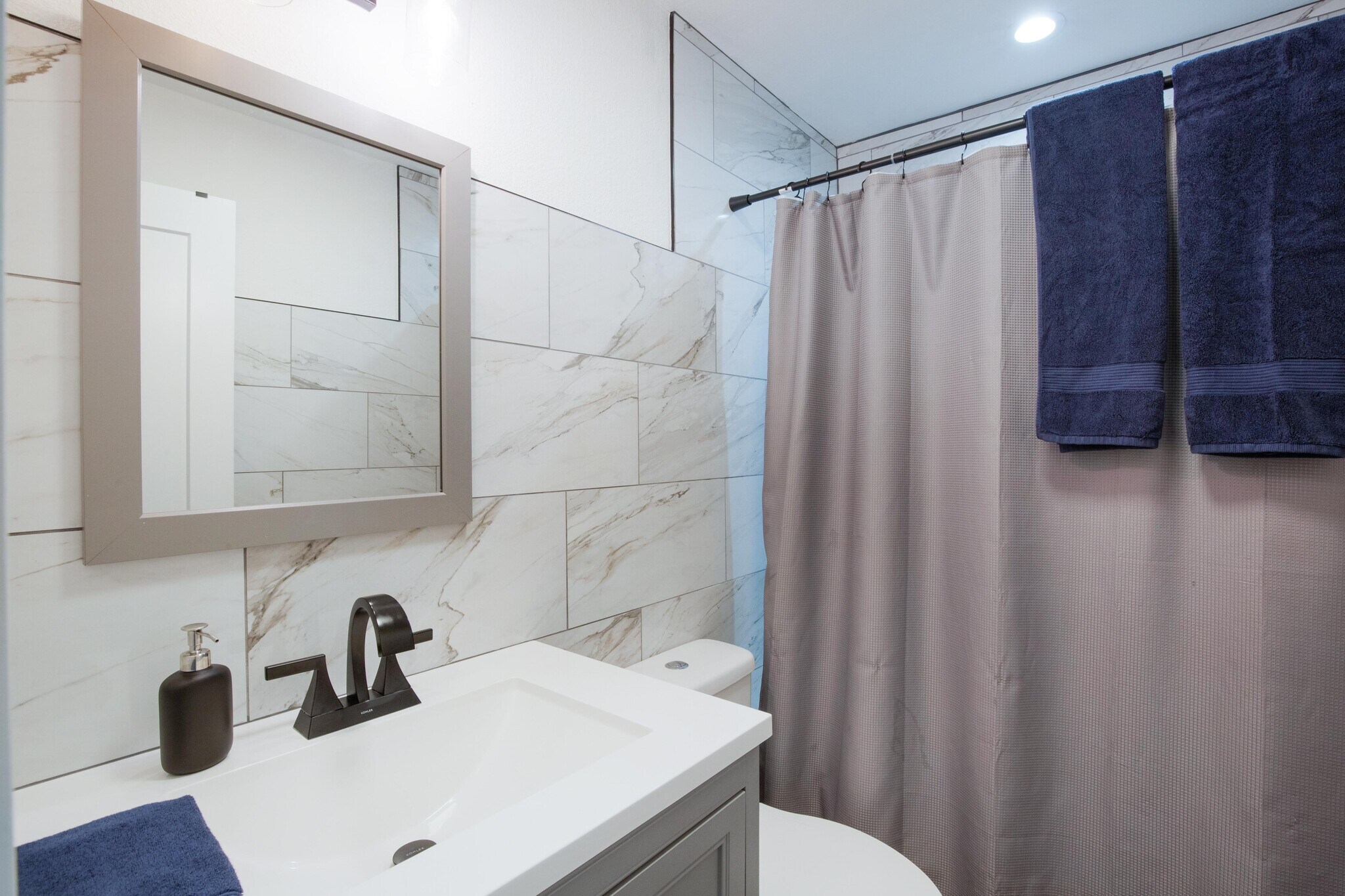 Building Photo - 12340 Little Emily Way