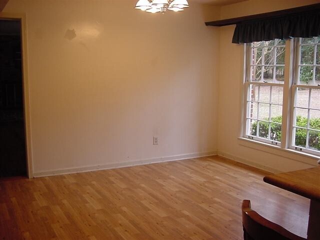 Building Photo - 4 bed/ 2.5 Bath house in Mission San Luis!...