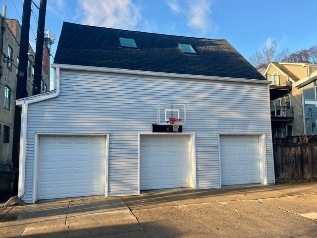 Building Photo - 3700 N Hermitage Ave