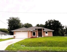 Building Photo - 1400 E 4th St