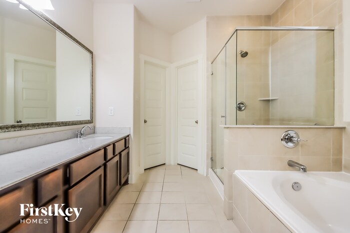 Building Photo - 21611 Royal Troon Dr