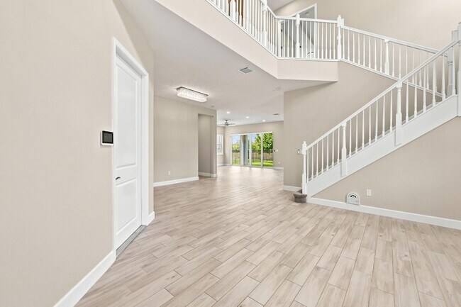 Building Photo - 5608 Macoon Wy