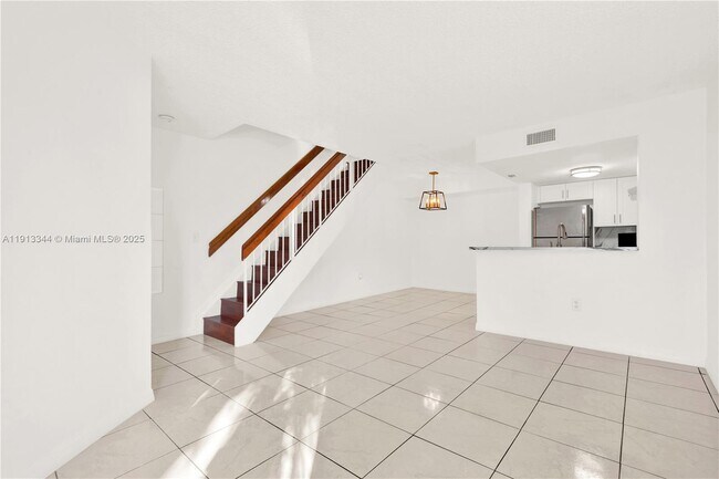 Building Photo - 675 NW 85th Ct