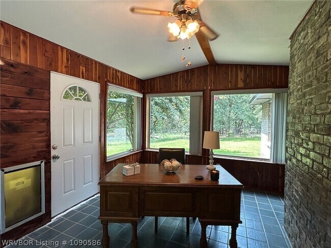 Building Photo - 17793 Orchard Ln