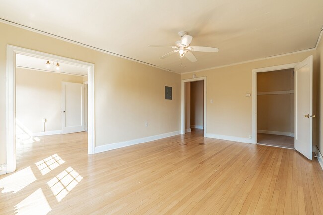 Interior Photo - Roosevelt Apartments
