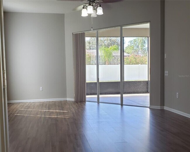 Building Photo - 25638 Ferdinand Ct