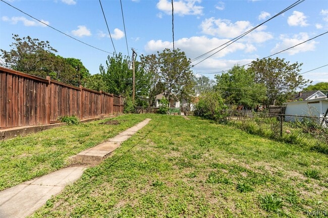 Building Photo - 4147 Beethoven Ave
