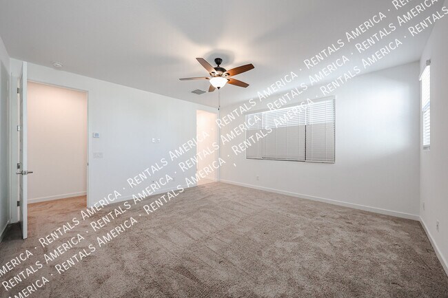 Building Photo - 1050 E Armstrong Wy