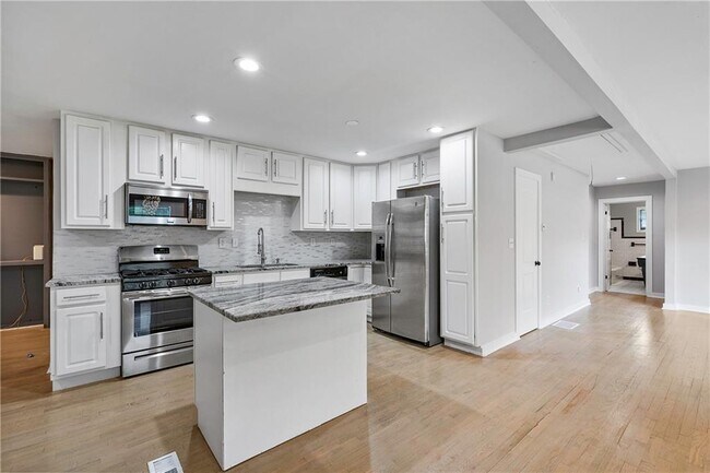 Building Photo - 3207 Bobbie Ln