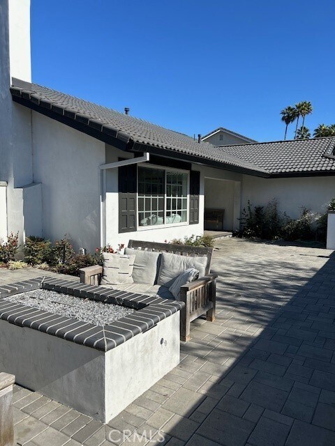 Building Photo - 813 Calle Vallarta