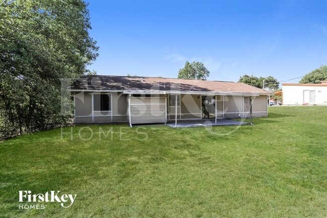 Building Photo - 2084 Everest St