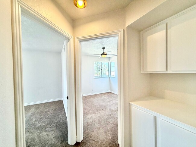 Building Photo - Open-Concept 3 Bedroom 2.5 Bathroom Home with Soaring Ceilings & Spacious Backyard