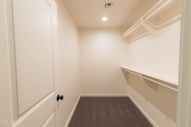 Building Photo - 1619 S 15th Ave