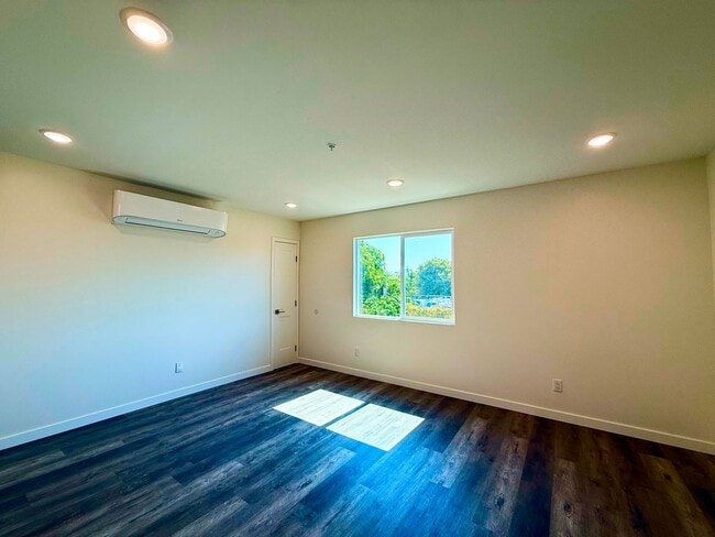 Building Photo - Welcome to Your Bright and Spacious Upstai...