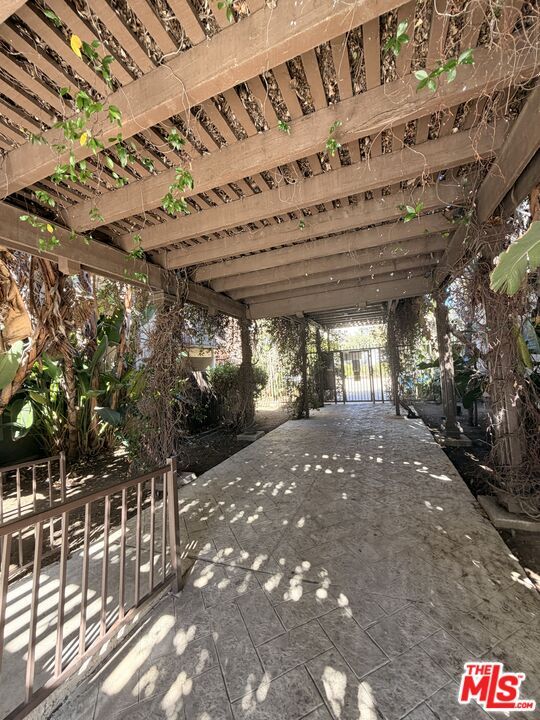 Building Photo - 18350 Hatteras St