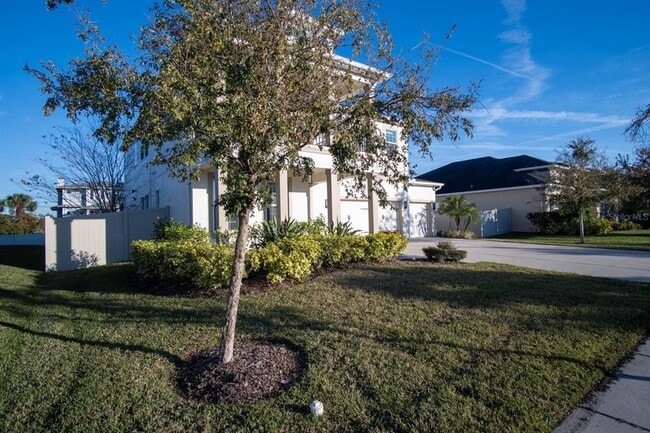 Building Photo - 8306 Sky Eagle Dr