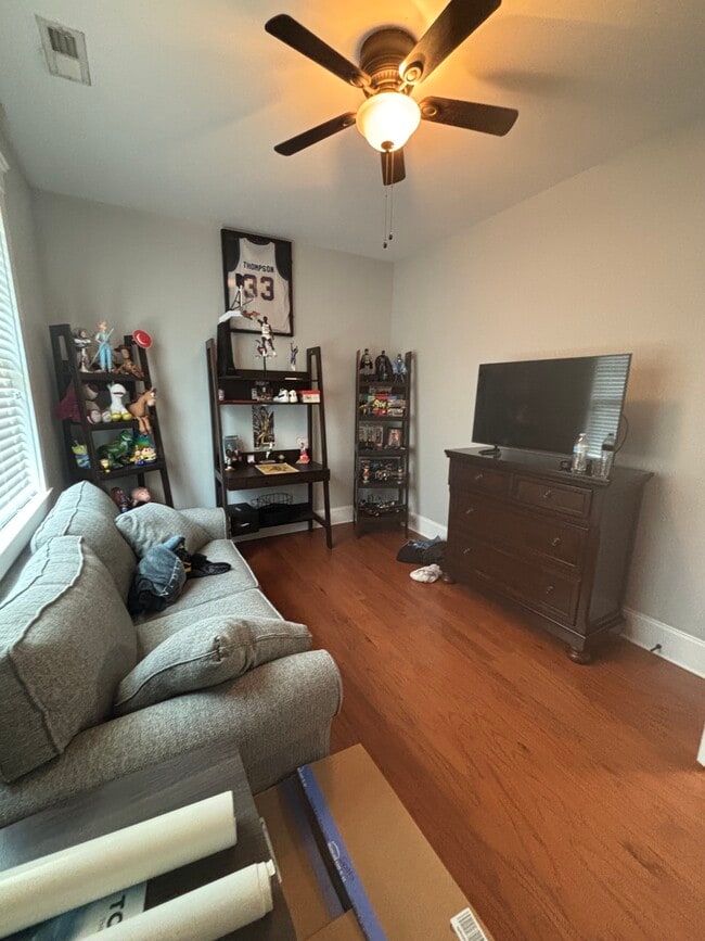 Building Photo - 500 Summerfield Place