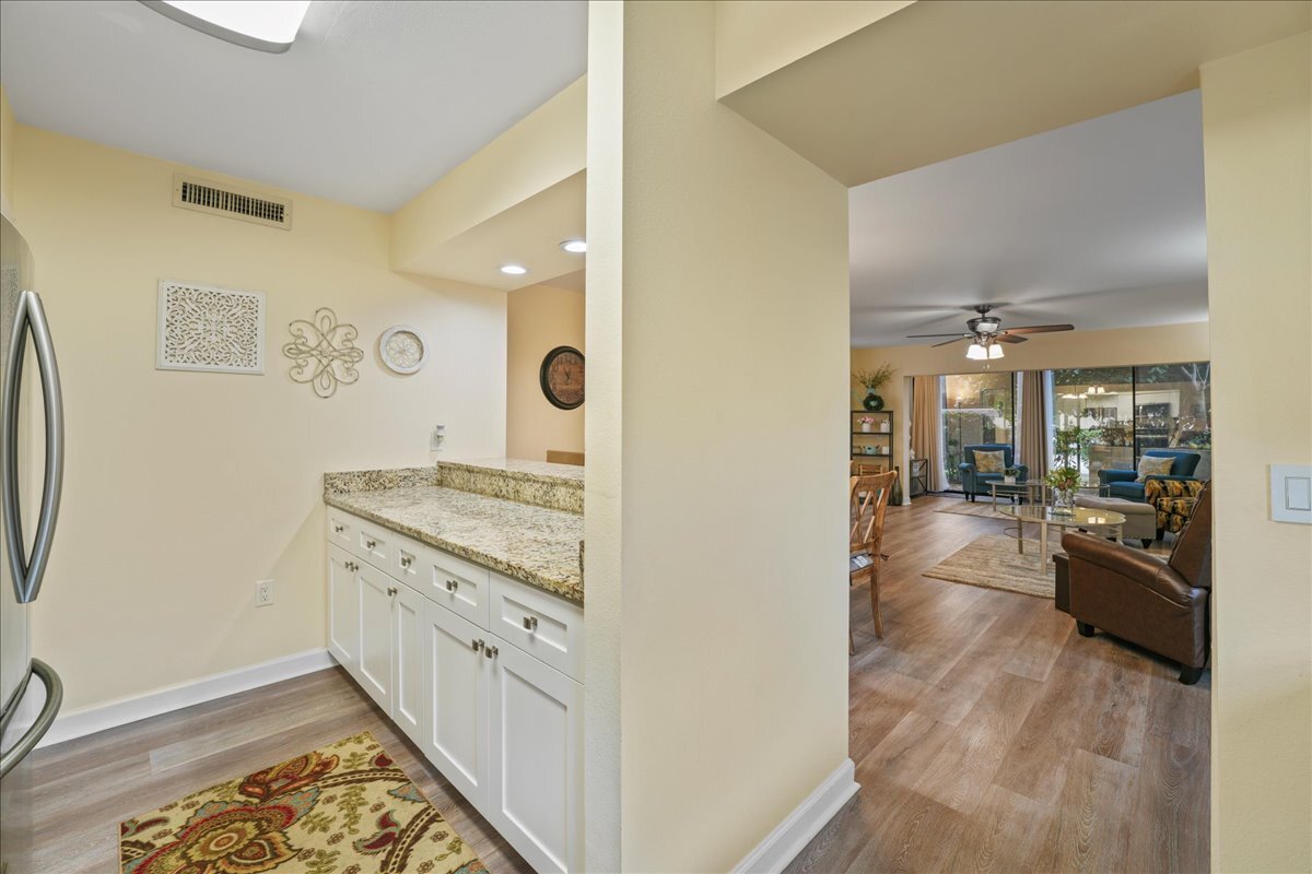 Building Photo - 5673 Ashton Lake Dr