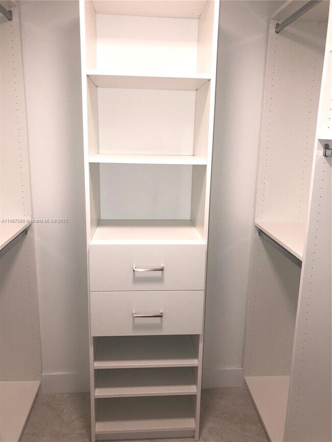 Building Photo - 488 NE 18th St