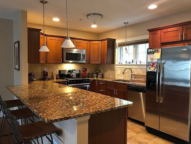 Building Photo - 337 Mt Support Rd