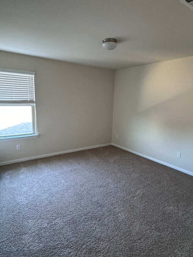 Building Photo - 4532 Chestnut Meadows Bnd