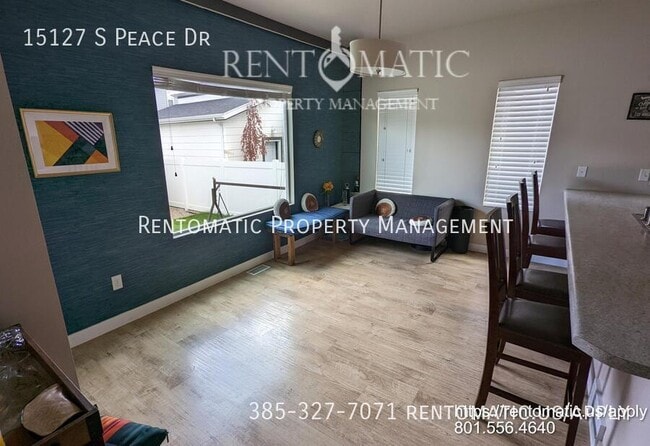 Building Photo - 15127 Peace Dr