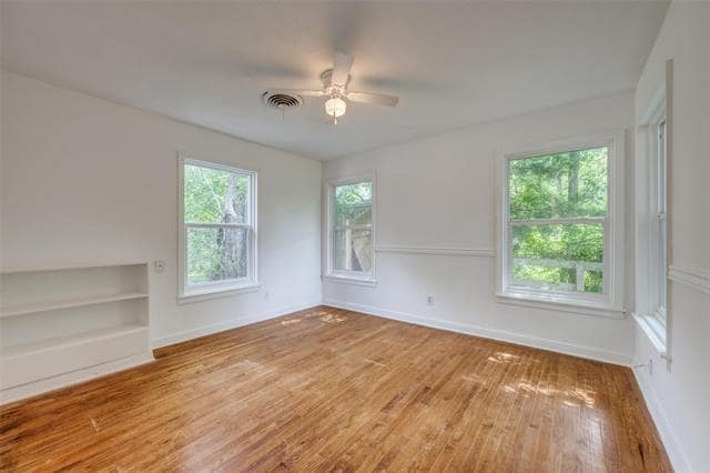 Building Photo - 917 W Washington St