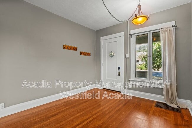 Building Photo - 620 S 900 E