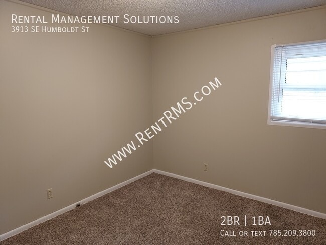 Building Photo - 3913 SE Humboldt St