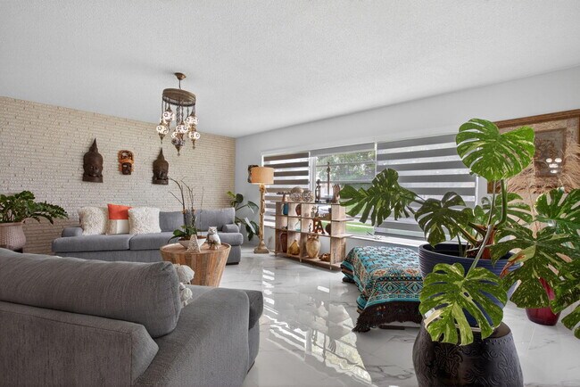 Building Photo - 6661 NW 23rd St