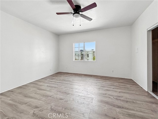 Building Photo - 825 W 40th Pl