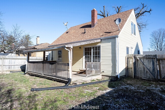 Building Photo - 4565 Brookville Rd