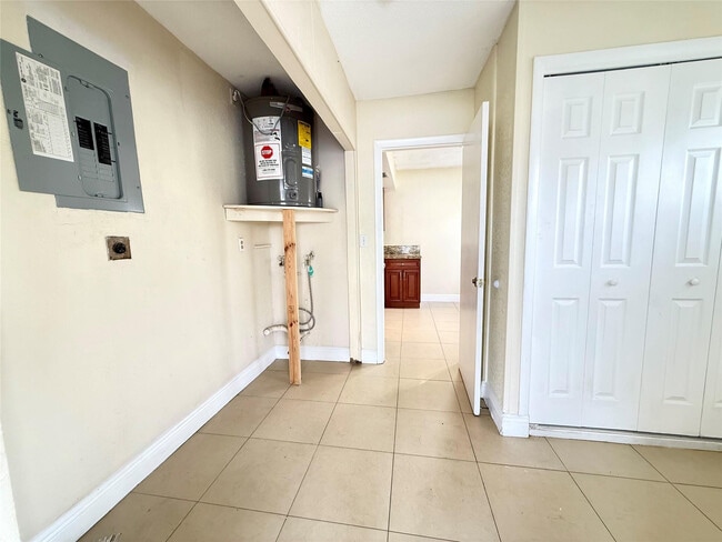 Building Photo - 4190 NW 45th St