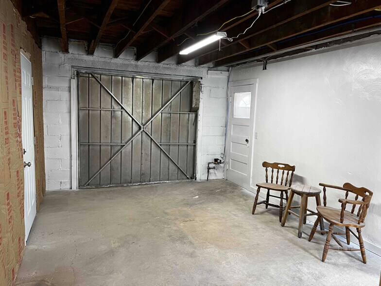 Building Photo - 117 N Arthur Ave
