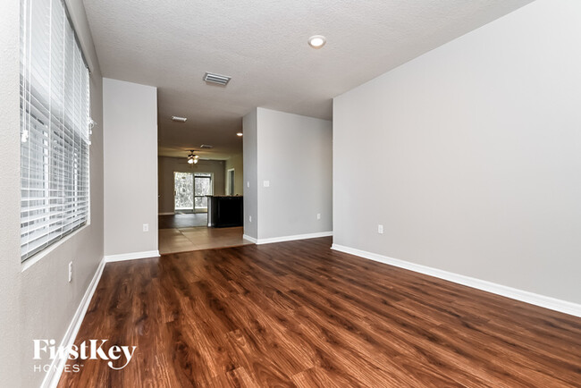Building Photo - 16848 Trite Bend St